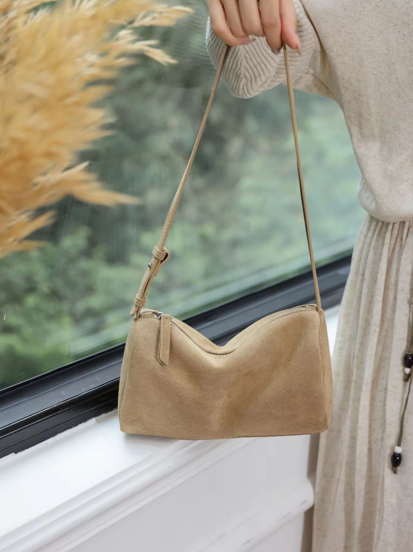 Sac bandoulière cylindrique en - Women Bags 2026 Trends avis et prix